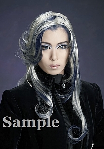 真輝 いづみ スチール写真／花組公演『エリザベート ―愛と死の輪舞（ロンド）―』