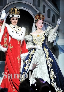 北翔・蘭乃 舞台写真／花組大劇場公演『エリザベート ―愛と死の輪舞（ロンド）―』