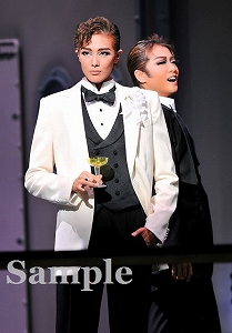 麻央・礼 舞台写真／星組新人公演『The Lost Glory ―美しき幻影―』