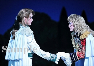 朝夏・七海 舞台写真／宙組全国ツアー公演『ベルサイユのばら ―フェルゼンとマリー・アントワネット編―』