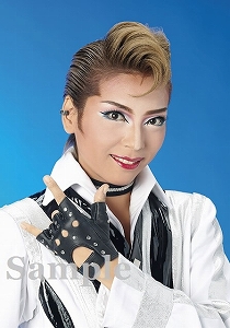 輝月 ゆうま スチール写真／月組公演『PUCK（パック）』『CRYSTAL TAKARAZUKA ―イメージの結晶―』