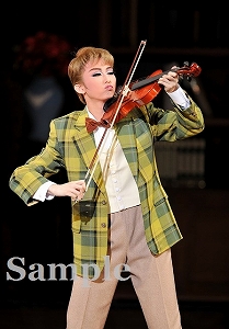 凪七瑠海 舞台写真／月組大劇場公演『PUCK（パック）』『CRYSTAL TAKARAZUKA ―イメージの結晶―』