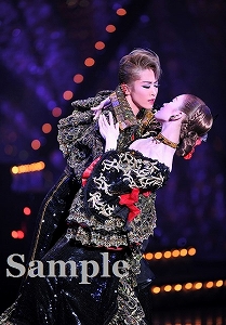 龍・愛希 舞台写真／月組大劇場公演『PUCK（パック）』『CRYSTAL TAKARAZUKA ―イメージの結晶―』