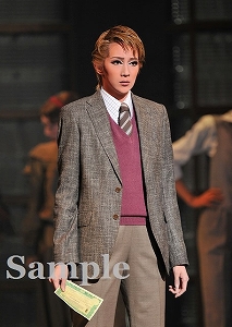 紅 ゆずる 舞台写真／星組東京公演『The Lost Glory ―美しき幻影―』『パッショネイト宝塚！』