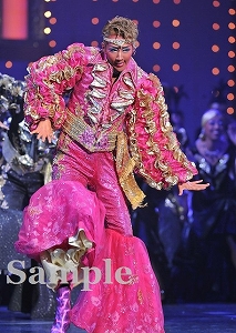 紅 ゆずる 舞台写真／星組東京公演『The Lost Glory ―美しき幻影―』『パッショネイト宝塚！』