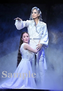 柚香・花乃 舞台写真／花組新人公演『エリザベート ―愛と死の輪舞（ロンド）―』