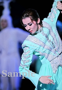 緒月遠麻 舞台写真／宙組大劇場公演『白夜の誓い ―グスタフIII世、誇り高き王の戦い―』『PHOENIX 宝塚!! ―蘇る愛―』