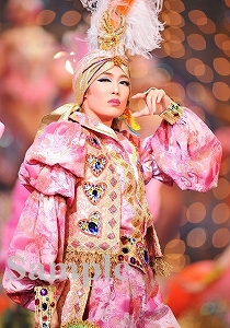 愛月ひかる 舞台写真／宙組大劇場公演『白夜の誓い ―グスタフIII世、誇り高き王の戦い―』『PHOENIX 宝塚!! ―蘇る愛―』