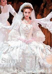 実咲凜音 舞台写真／宙組大劇場公演『白夜の誓い ―グスタフIII世、誇り高き王の戦い―』『PHOENIX 宝塚!! ―蘇る愛―』