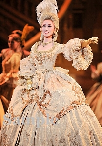 実咲凜音 舞台写真／宙組大劇場公演『白夜の誓い ―グスタフIII世、誇り高き王の戦い―』『PHOENIX 宝塚!! ―蘇る愛―』