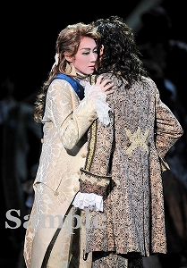 凰稀・緒月 舞台写真／宙組大劇場公演『白夜の誓い ―グスタフIII世、誇り高き王の戦い―』『PHOENIX 宝塚!! ―蘇る愛―』