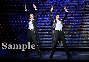 凰稀・緒月 舞台写真／宙組大劇場公演『白夜の誓い ―グスタフIII世、誇り高き王の戦い―』『PHOENIX 宝塚!! ―蘇る愛―』