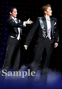 凰稀・朝夏 舞台写真／宙組大劇場公演『白夜の誓い ―グスタフIII世、誇り高き王の戦い―』『PHOENIX 宝塚!! ―蘇る愛―』