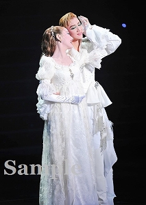 凰稀 実咲 舞台写真／「凰稀かなめサヨナラショー」