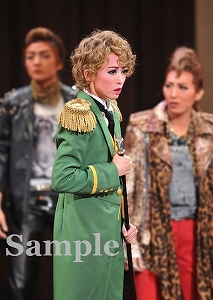 龍真咲 舞台写真／月組東京公演『PUCK（パック）』『CRYSTAL TAKARAZUKA ―イメージの結晶―』