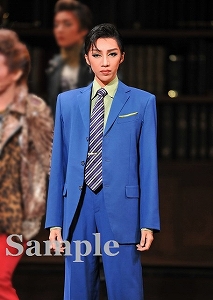 美弥るりか 舞台写真／月組東京公演『PUCK（パック）』『CRYSTAL TAKARAZUKA ―イメージの結晶―』