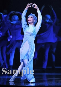 愛希れいか 舞台写真／月組東京公演『PUCK（パック）』『CRYSTAL TAKARAZUKA ―イメージの結晶―』