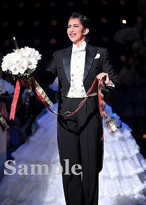 星組 宝塚 風と共に去りぬ 星組公演 『風と共に去りぬ』 | 宝塚歌劇公式ホームページ