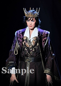 麻央侑希 舞台写真／星組宝塚バウホール公演『アルカサル ～王城～』