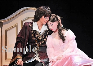 麻央・妃海 舞台写真／星組宝塚バウホール公演『アルカサル ～王城～』