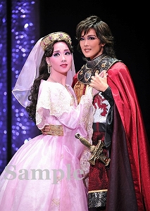 麻央・妃海 舞台写真／星組宝塚バウホール公演『アルカサル ～王城～』