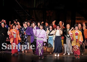 フィナーレ 舞台写真／花組ドラマシティ公演『風の次郎吉－大江戸夜飛翔－』