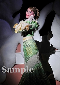 花乃まりあ 舞台写真／花組東京国際フォーラムホールC公演『Ernest in Love』