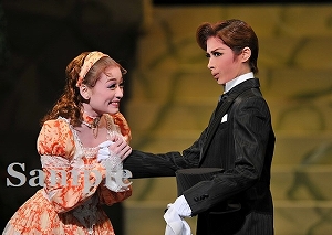 明日海 城妃 舞台写真／花組東京国際フォーラムホールC公演『Ernest in Love』