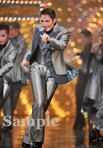 紅 ゆずる 舞台写真／星組大劇場公演『黒豹（くろひょう）の如（ごと）く』『Dear DIAMOND!!』