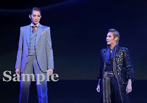 柚希 紅 舞台写真／星組大劇場公演『黒豹（くろひょう）の如（ごと）く』『Dear DIAMOND!!』