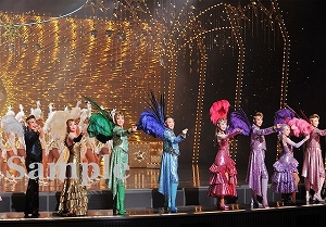 紅 他 舞台写真／星組大劇場公演『黒豹（くろひょう）の如（ごと）く』『Dear DIAMOND!!』