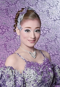 城妃 美伶 スチール写真／花組公演『カリスタの海に抱かれて』『宝塚幻想曲（タカラヅカ ファンタジア）』