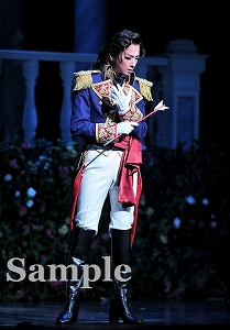 明日海りお 舞台写真／花組大劇場公演『カリスタの海に抱かれて』『宝塚幻想曲（タカラヅカ ファンタジア）』