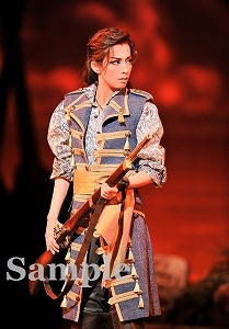 明日海りお 舞台写真／花組大劇場公演『カリスタの海に抱かれて』『宝塚幻想曲（タカラヅカ ファンタジア）』