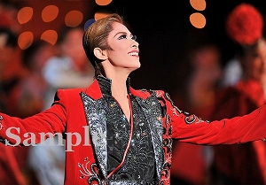 明日海りお 舞台写真／花組大劇場公演『カリスタの海に抱かれて』『宝塚幻想曲（タカラヅカ ファンタジア）』