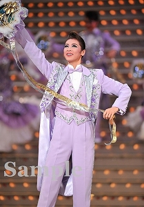 瀬戸かずや 舞台写真／花組大劇場公演『カリスタの海に抱かれて』『宝塚幻想曲（タカラヅカ ファンタジア）』