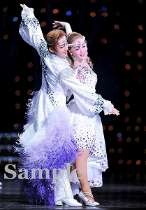 明日海 花乃 舞台写真／花組大劇場公演『カリスタの海に抱かれて』『宝塚幻想曲（タカラヅカ ファンタジア）』