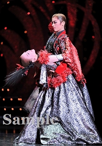 明日海 花乃 舞台写真／花組大劇場公演『カリスタの海に抱かれて』『宝塚幻想曲（タカラヅカ ファンタジア）』