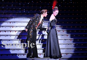 明日海 花乃 舞台写真／花組大劇場公演『カリスタの海に抱かれて』『宝塚幻想曲（タカラヅカ ファンタジア）』