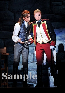 明日海 鳳月 舞台写真／花組大劇場公演『カリスタの海に抱かれて』『宝塚幻想曲（タカラヅカ ファンタジア）』