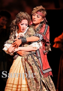 芹香 花乃 舞台写真／花組大劇場公演『カリスタの海に抱かれて』『宝塚幻想曲（タカラヅカ ファンタジア）』