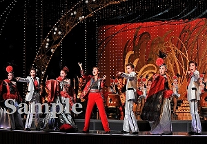 明日海 ほか 舞台写真／花組大劇場公演『カリスタの海に抱かれて』『宝塚幻想曲（タカラヅカ ファンタジア）』