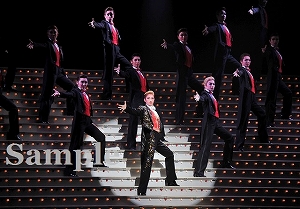 明日海 ほか 舞台写真／花組大劇場公演『カリスタの海に抱かれて』『宝塚幻想曲（タカラヅカ ファンタジア）』