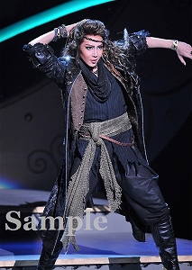 柚希礼音 舞台写真／星組東京公演『黒豹（くろひょう）の如