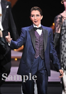 紅 ゆずる 舞台写真／星組東京公演『黒豹（くろひょう）の如（ごと）く』『Dear DIAMOND!!』