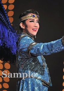 紅 ゆずる 舞台写真／星組東京公演『黒豹（くろひょう）の如（ごと）く』『Dear DIAMOND!!』