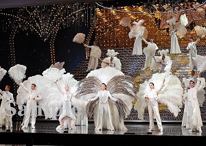 フィナーレ 舞台写真／星組東京公演『黒豹（くろひょう）の如（ごと）く』『Dear DIAMOND!!』