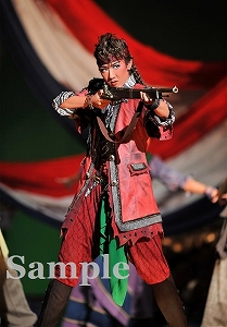 優波慧 舞台写真／花組新人公演『カリスタの海に抱かれて』