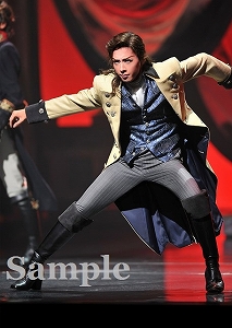 明日海りお 舞台写真／花組東京公演『カリスタの海に抱かれて』『宝塚幻想曲（タカラヅカ ファンタジア）』