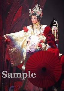 明日海りお 舞台写真／花組東京公演『カリスタの海に抱かれて』『宝塚幻想曲（タカラヅカ ファンタジア）』